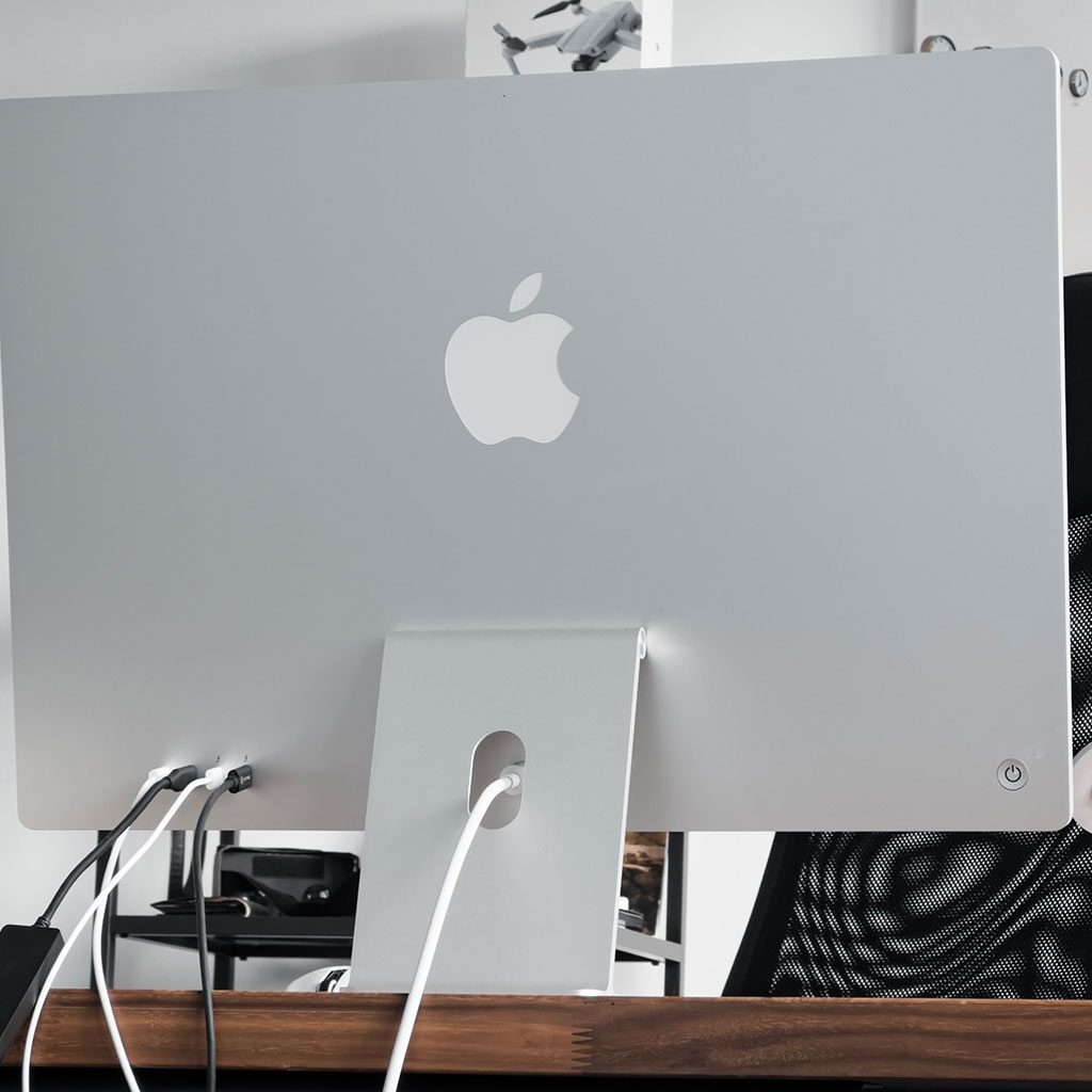 Can you use M1 iMac as a monitor