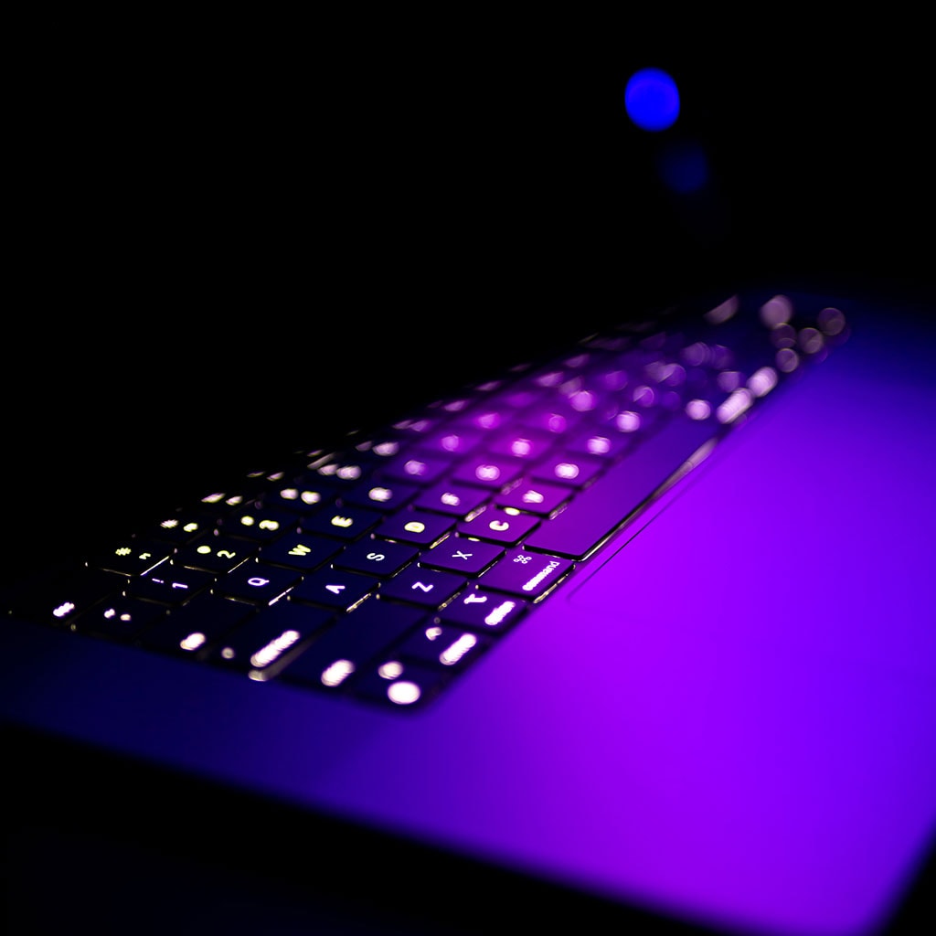 how to turn keyboard light on macbook