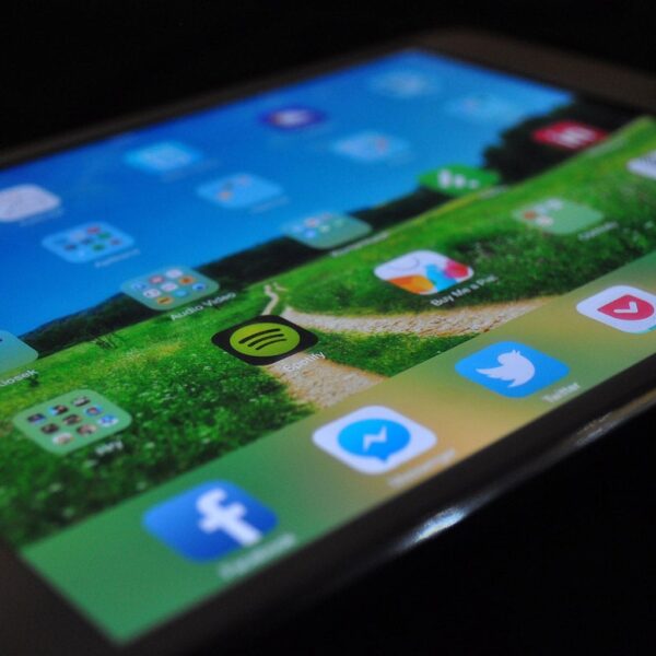 Why does my iPad keep disconnecting from WiFi? OurDeal.co.uk