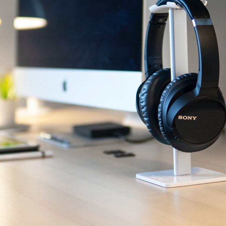 How to connect Bluetooth headphones to iMac OurDeal.co.uk