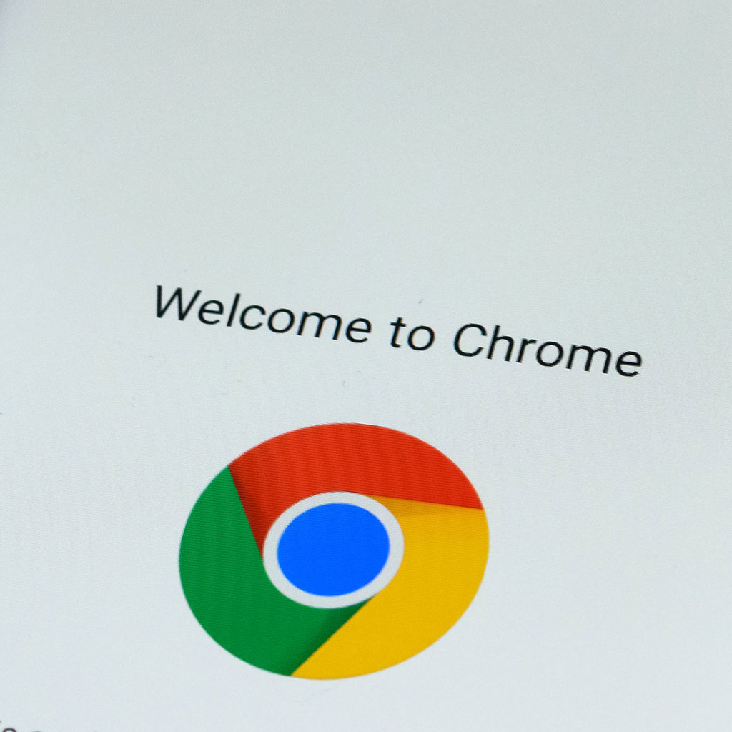 how to open google chrome on macbook