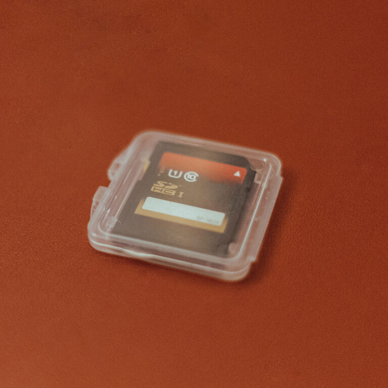 How to insert SD card into iMac? OurDeal.co.uk