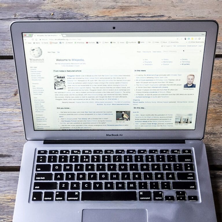 How to show scroll bar on MacBook Air? OurDeal.co.uk